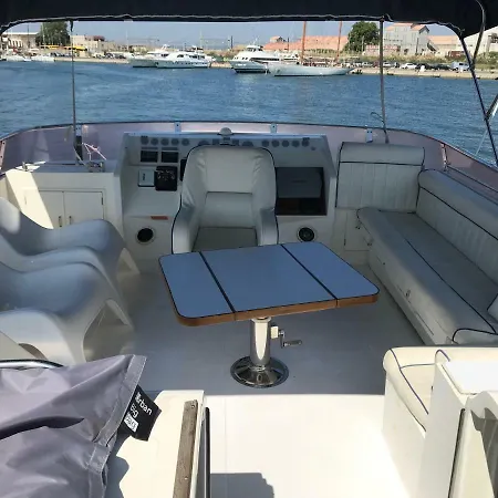Bateau Insolite * Sète