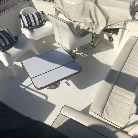 Botel Bateau Insolite *